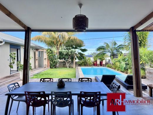 Casa di lusso a Saint-Gilles les Hauts, Riunione