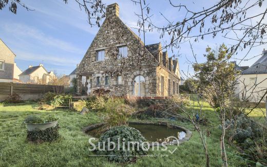 Luxury home in Caudan, Morbihan