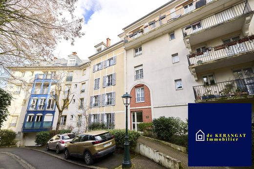 Apartamento - Le Plessis-Robinson, Hauts-de-Seine