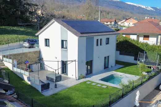 Luxury home in Péron, Ain