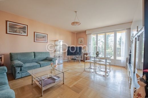 Apartment in Fontenay-sous-Bois, Val-de-Marne