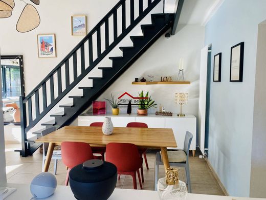 豪宅  Mérignac, Gironde