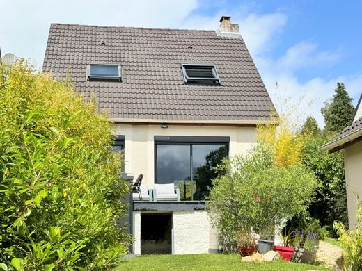 Luxus-Haus in Lévis-Saint-Nom, Yvelines