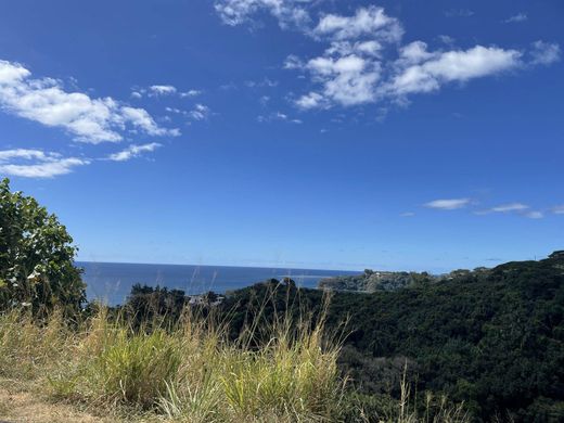 Land in Arue, Îles du Vent