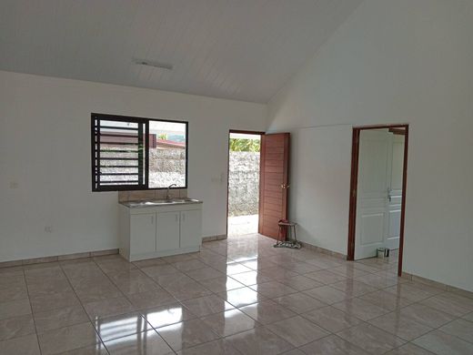 Luxury home in Tohautu, Îles du Vent