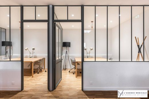 Office in Motte-Picquet, Commerce, Necker, Paris