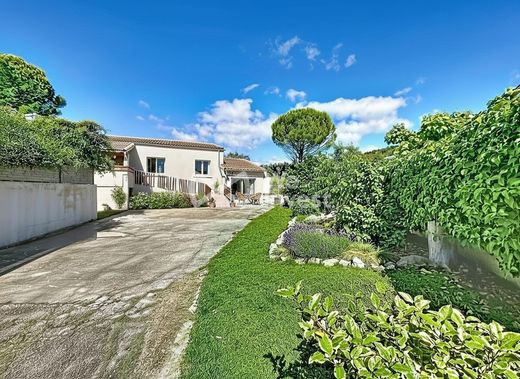 Luxury home in Grabels, Hérault