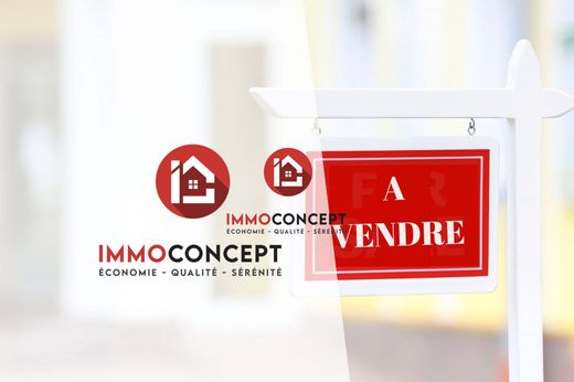 公寓楼  Bagnols-sur-Cèze, Gard