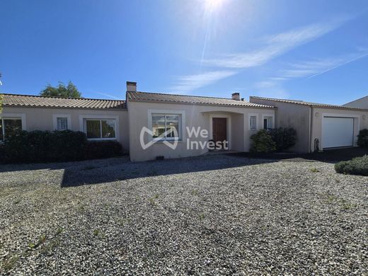 Luxury home in Jard-sur-Mer, Vendée