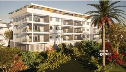 Apartment / Etagenwohnung in Papeete, Îles du Vent