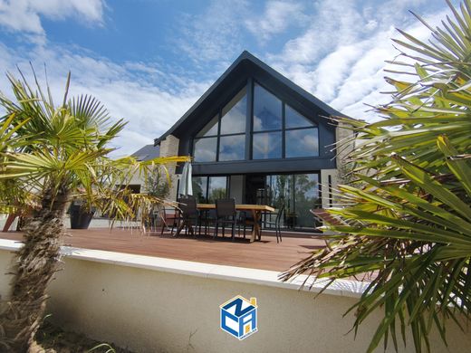 Luxury home in Veigné, Indre and Loire