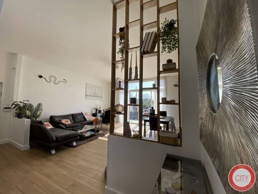 Luxus-Haus in Pessac, Gironde