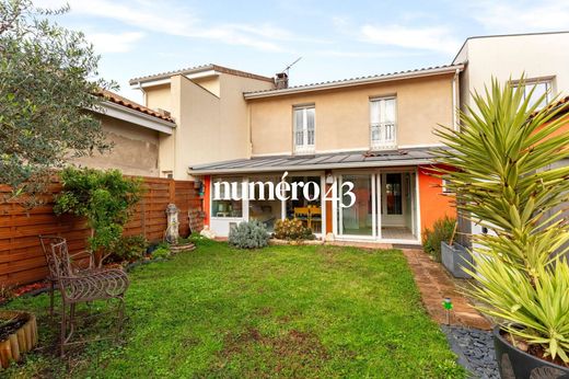 Luxury home in Le Bouscat, Gironde