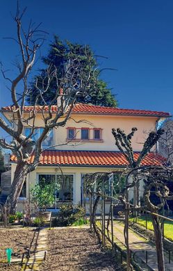 Luxury home in Blagnac, Upper Garonne