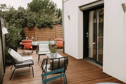 Casa di lusso a Beaumont-lès-Randan, Puy-de-Dôme