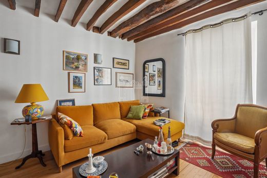 Apartment in Tour Eiffel, Invalides – Ecole Militaire, Saint-Thomas d’Aquin, Paris