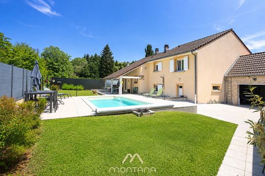 Luxury home in Fameck, Moselle