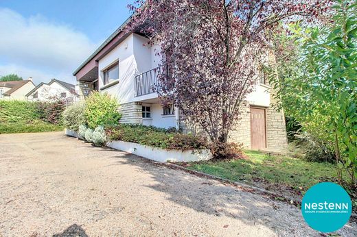 Casa de lujo en Rueil-Malmaison, Altos de Sena