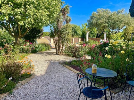 Luxury home in Tourbes, Hérault