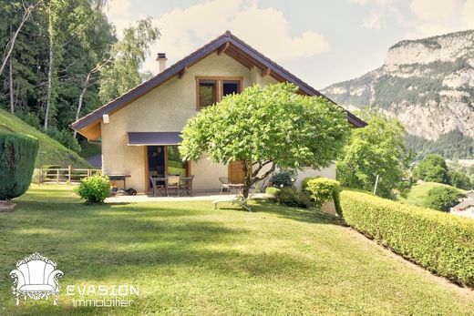 Luxury home in Magland, Haute-Savoie