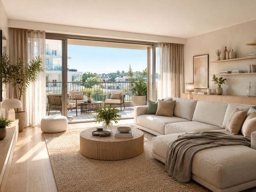 Apartment in Saint-Ouen, Seine-Saint-Denis