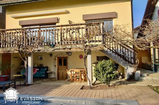 Maison de luxe à Sallanches, Haute-Savoie