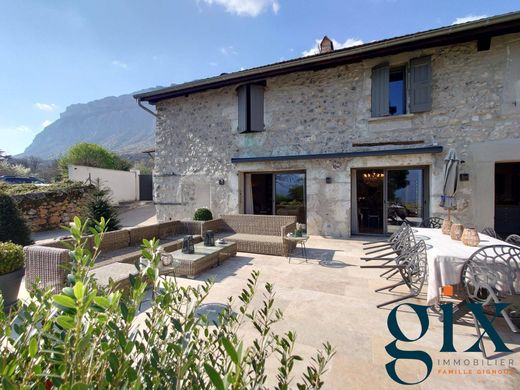 Luxury home in Biviers, Isère