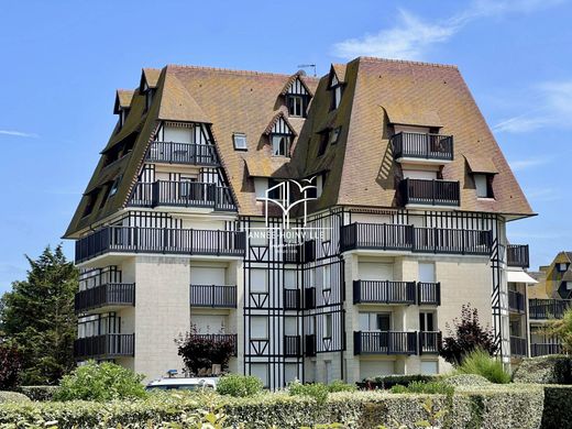 Apartment / Etagenwohnung in Deauville, Calvados