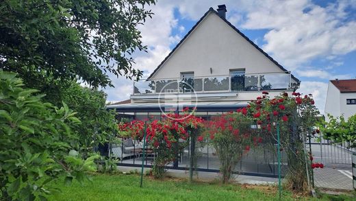 Luxury home in Hésingue, Haut-Rhin