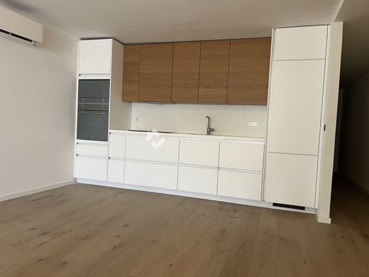 Apartment / Etagenwohnung in Saint-Tropez, Var