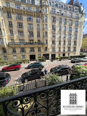Apartment in Monceau, Courcelles, Ternes, Paris