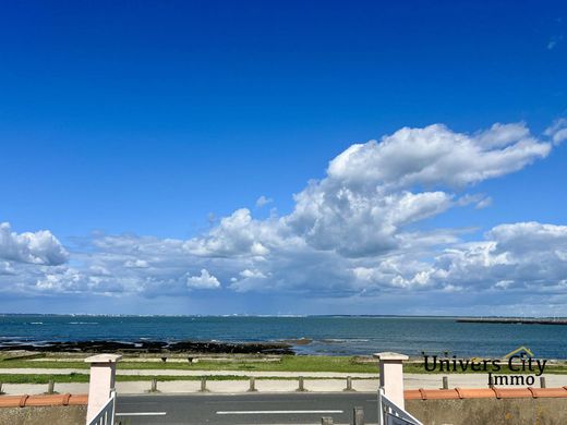 La Plaine-sur-Mer, Loire-Atlantiqueの高級住宅