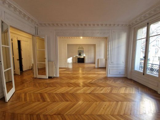 Apartament w Tour Eiffel, Invalides – Ecole Militaire, Saint-Thomas d’Aquin, Paris