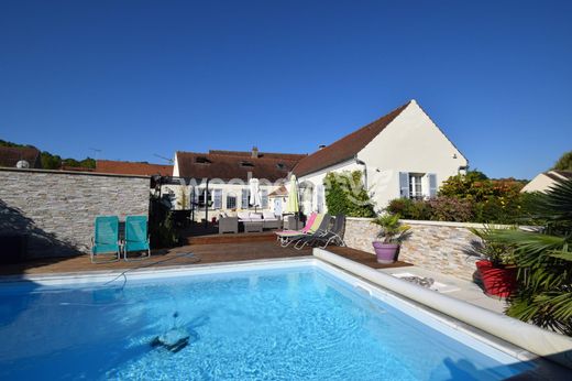 Luxury home in Jouy-le-Moutier, Val d'Oise