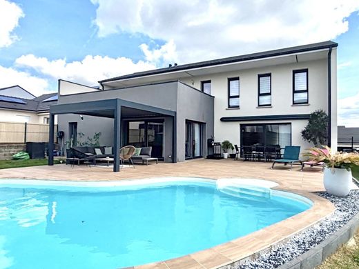 豪宅  Courcelles-sur-Nied, Moselle