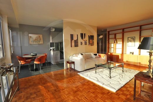 Daire Motte-Picquet, Commerce, Necker, Paris