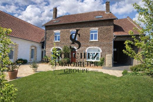 Luxury home in Angres, Pas-de-Calais