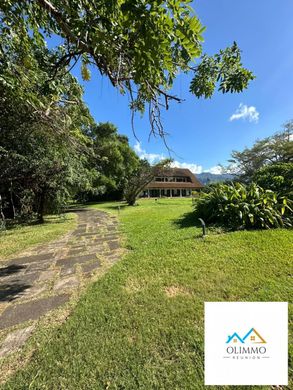 Luxury home in Sainte-Marie, Réunion