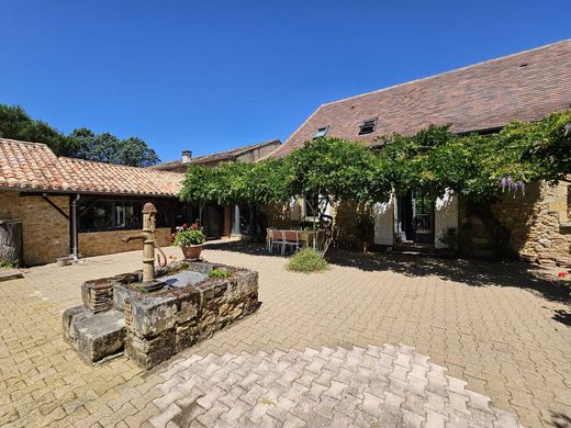 호화 저택 / Cours-de-Pile, Dordogne