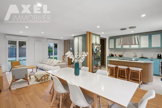 Casa de lujo en Bois-d'Arcy, Yvelines