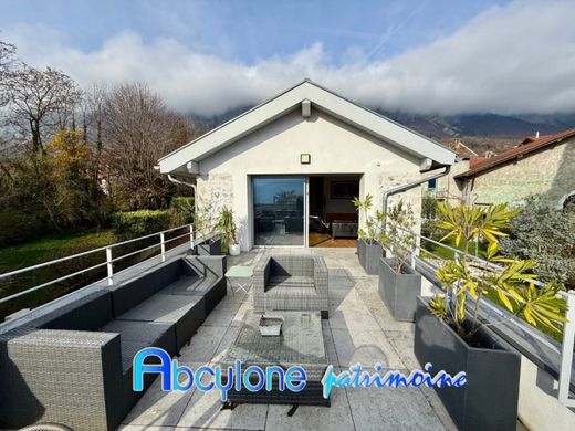 Luxury home in Biviers, Isère