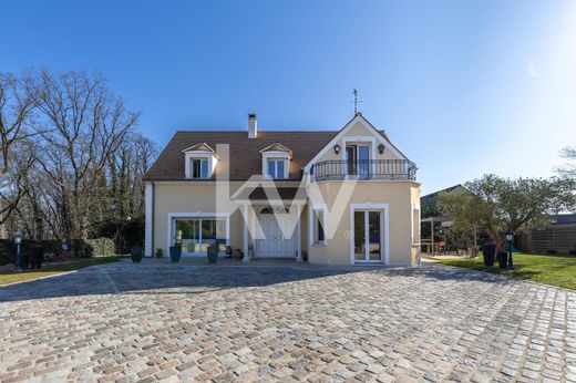 Maison de luxe à Boisemont, Val-d'Oise