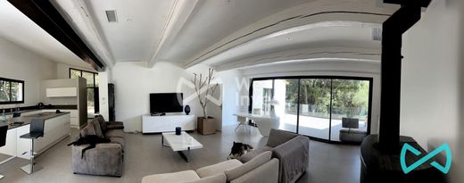 Luxury home in Saint-Mathieu-de-Tréviers, Hérault