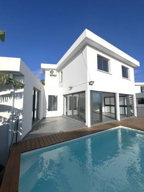 Luxury home in Saint-Pierre, Réunion