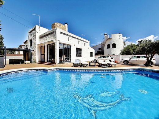 Casa de luxo - Empuriabrava, Gerunda