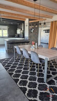 Luxury home in Creutzwald, Moselle