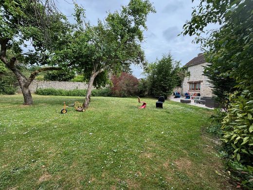 Maison de luxe à Noisy-sur-École, Seine-et-Marne