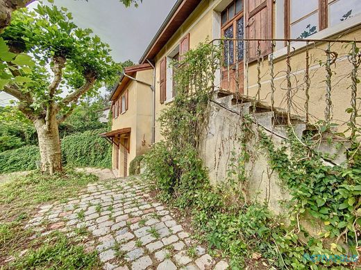 Luxe woning in Tassin-la-Demi-Lune, Rhône