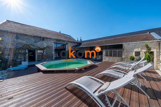 豪宅  Pont-à-Mousson, Meurthe et Moselle