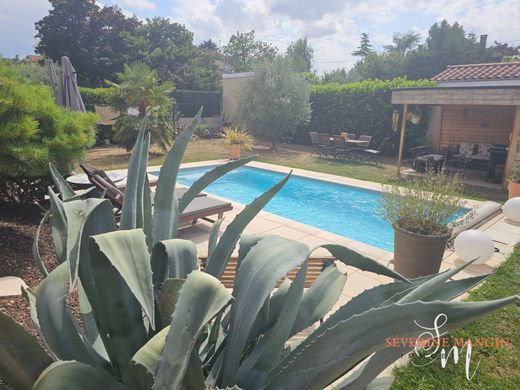 Luksusowy dom w Charly, Rhône